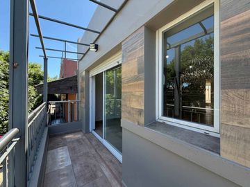 DPTO 5 AMB EN VENTA EN VILLA DEL PARQUE C/PATIO