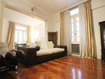 Venta Casa 7 amb cochera  pileta jardín V. Devoto