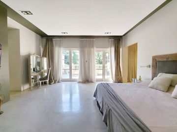 Venta Casa 7 amb cochera  pileta jardín V. Devoto