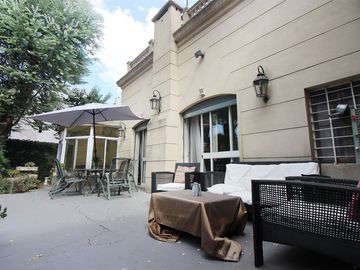 Venta Casa 7 amb cochera  pileta jardín V. Devoto