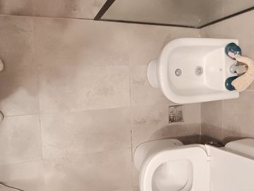 VENTA SEMI PISO DOS AMBIENTES MORON CATEGORIA