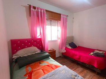 2 PH EN VENTA CON LOCAL EN MERLO