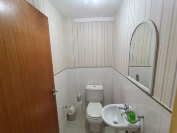 VENTA SEMIPISO 3 AMBIENTES AL FRENTE EN FLORES
