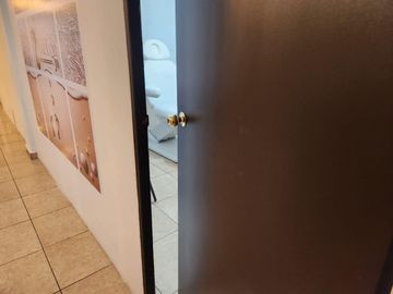 VENTA Edificio comercial de 574 m2 sobre AV. PABLO LIVAS en Guadalupe, Nuevo León.