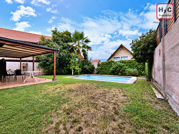 En Venta Casa con Amplio terreno
