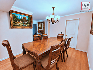 En Venta Casa con Amplio terreno