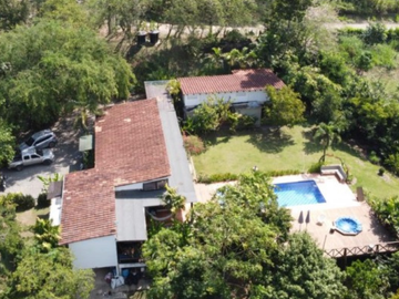 HERMOSA FINCA EN LA SIRIA , TITIRIBÍ
