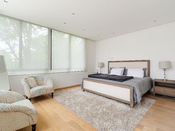 Exclusivo departamento de dos niveles en polanco con balcón, terraza y vigilancia 24/7