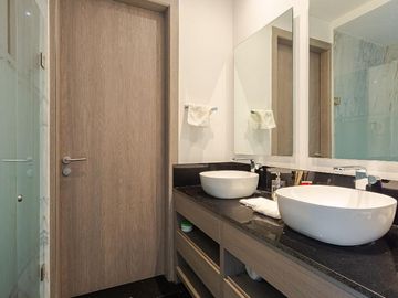 Exclusivo departamento de dos niveles en polanco con balcón, terraza y vigilancia 24/7