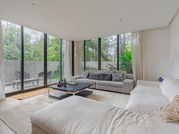 Exclusivo departamento de dos niveles en polanco con balcón, terraza y vigilancia 24/7