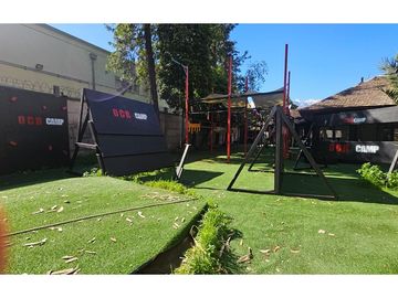 CASA FINES COMERCIALES - METRO MANQUEHUE