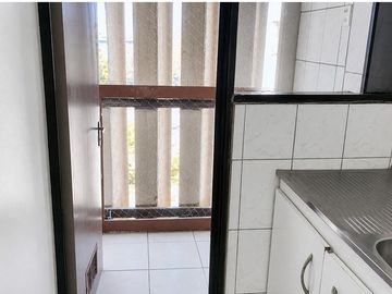 AMPLIO DEPARTAMENTO DE 77 m² CERCANO A METRO