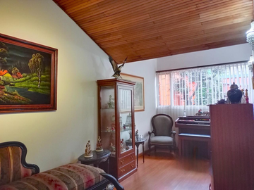 Casa en venta de 4 hab. en Niza Antigua, Bogotá