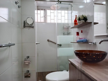 Casa en venta de 4 hab. en Niza Antigua, Bogotá
