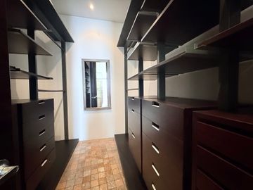 Apartamento en venta de 3 hab. en Chico, Bogotá