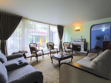 Casa en venta de 4 hab. en niza antigua, Bogotá