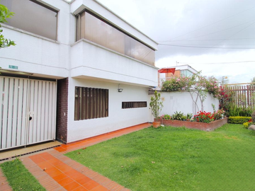 Casa en venta de 4 hab. en niza antigua, Bogotá