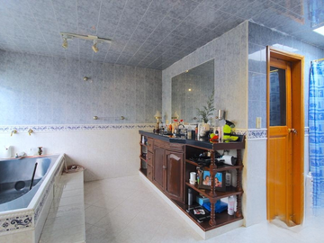 Casa en venta de 4 hab. en niza antigua, Bogotá