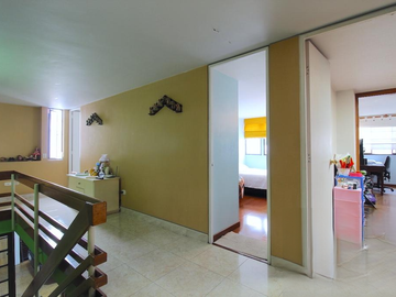 Casa en venta de 4 hab. en niza antigua, Bogotá