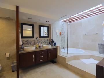 Casa en venta de 4 hab. en PASADENA, Bogotá