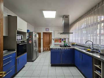 Gran casa en Bosques de Montemar