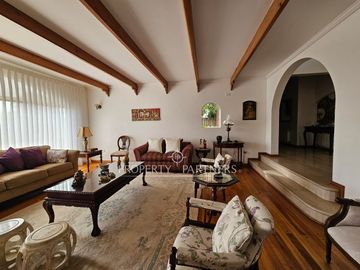 Gran casa en Bosques de Montemar