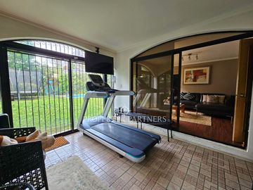 Gran casa en Bosques de Montemar