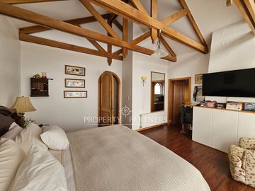 Gran casa en Bosques de Montemar