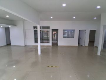 ARRIENDO de CASA COMERCIAL en NEIVA