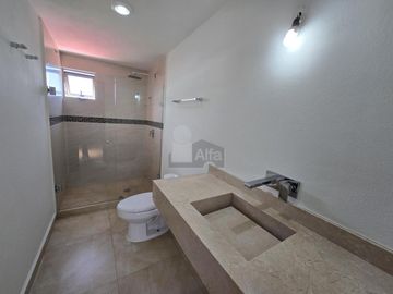 Casa en renta en Calimaya, Bosques de la Fuentes cerca de Metepec