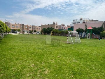 Casa en fracc. en venta $1,800,000,00 cuautlancingo, Pue.