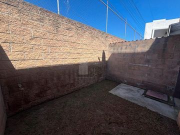 Casa en fracc. en venta $1,800,000,00 cuautlancingo, Pue.