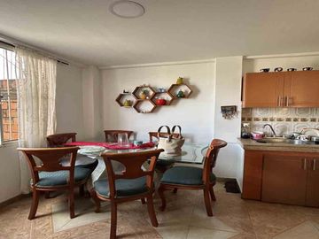 CASA EN ARRIENDO / LOS 2500 LOTES / PEREIRA