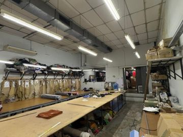 Espect Galpón/Deposito/Local Comerc s/lote Ppio 8,56 x 37,40 mt apr Ofic s/Av Dorrego y Av Cordoba