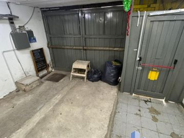 Espect Galpón/Deposito/Local Comerc s/lote Ppio 8,56 x 37,40 mt apr Ofic s/Av Dorrego y Av Cordoba