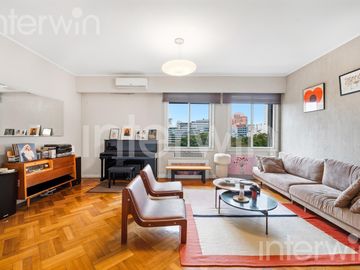 Departamento en VENTA de 3 ambientes con cochera en el edificio Kavanagh - Retiro.