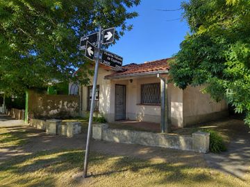 Casa 3 ambientes Venta Olivos a reciclar