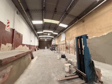 Galpón en Alquiler - 320m2 - Parque Patricios - Distrito Tecnologico