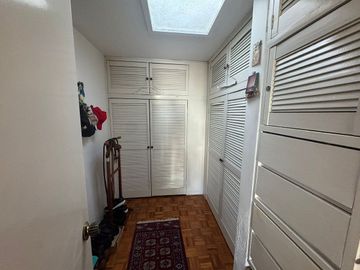 Casa de 478 m² con 4 habitaciones, en venta en Colón Echegaray