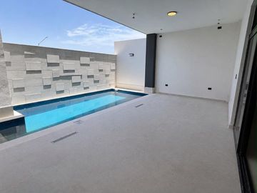 CASA EN VENTA EN CUMBRES ELITE EN MONTERREY