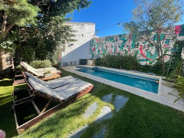 VENTA CASA 2 DORM. C/ PILETA   DPTO. TIPO LOFT- B° HUILICHES NEUQUEN CAPITAL