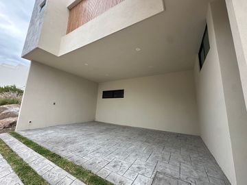 Casa en venta en Monterra, Pedregal, San Luis Potosí