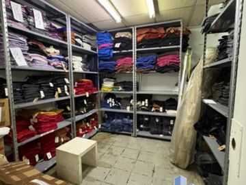Espect Galpón/Deposito/Local Comerc s/lote Ppio 8,56 x 37,40 mt apr Ofic s/Av Dorrego y Av Cordoba