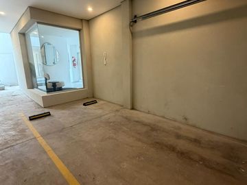Alquiler 2 ambientes con cochera cubierta en La Perla a estrenar