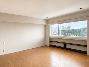 AMPLÍSIMO DEPARTAMENTO CON LINDA VISTA