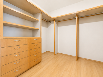 AMPLÍSIMO DEPARTAMENTO CON LINDA VISTA