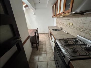 PH VENTA LA PLATA 2 DORMITORIOS, PATIO APTO BANCO