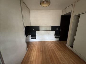 PH VENTA LA PLATA 2 DORMITORIOS, PATIO APTO BANCO