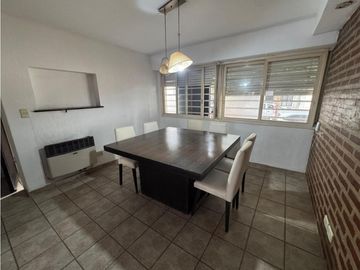 PH VENTA LA PLATA 2 DORMITORIOS, PATIO APTO BANCO