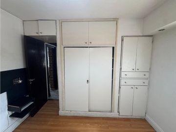 PH VENTA LA PLATA 2 DORMITORIOS, PATIO APTO BANCO